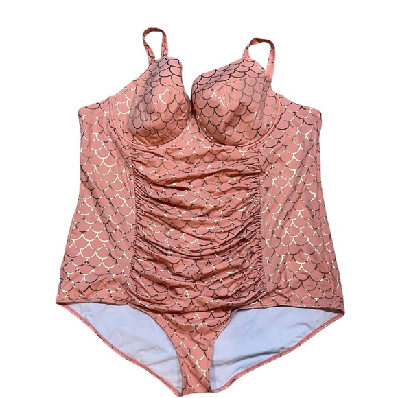 Torrid Pink Gold One Piece Swimsuit Metallic Mermaid Ruching Underwire 6x 6F - Picture 1 of 17